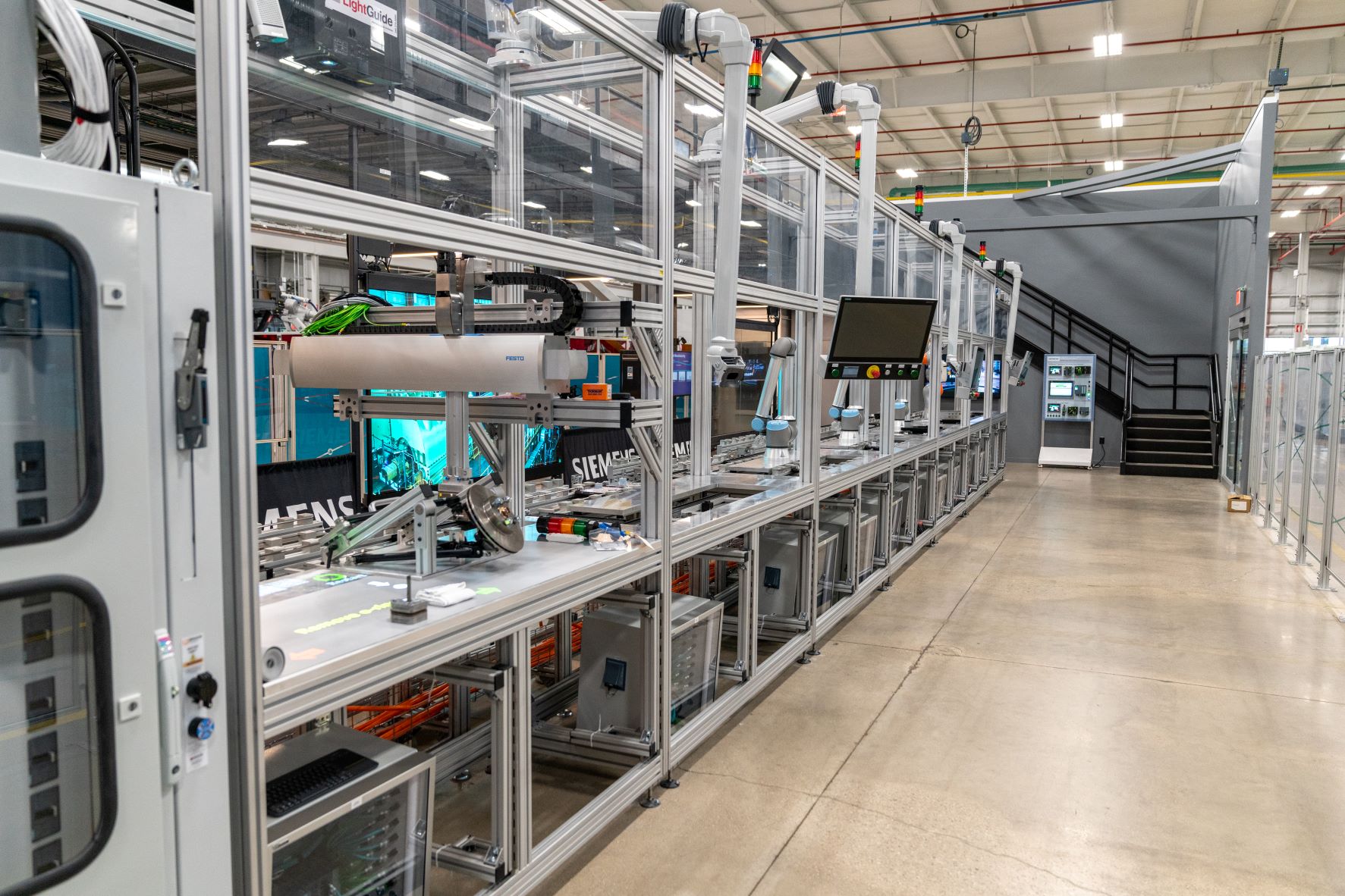 Meet the Digital Twin for Industrial Automation Face-to-Face